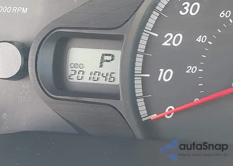 2011 Toyota Sienna Le z USA, uszkodzony, nr VIN 5TDJK3DC9BS010997